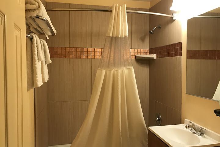 Room 28 of 31