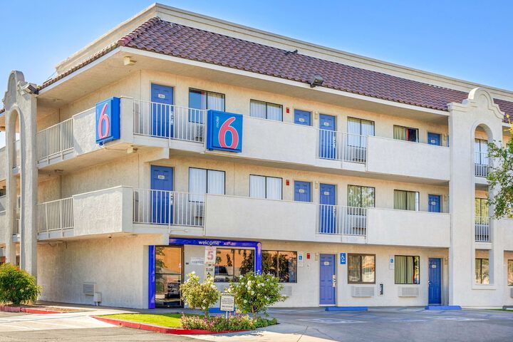 Hotel 4 of 29