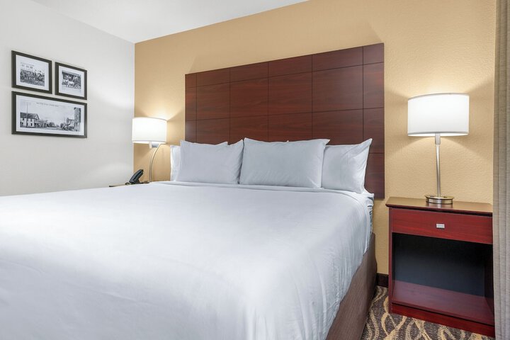 Cobblestone Hotel & Suites - Lynden