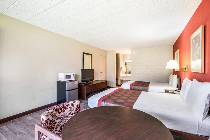Room 21 of 36