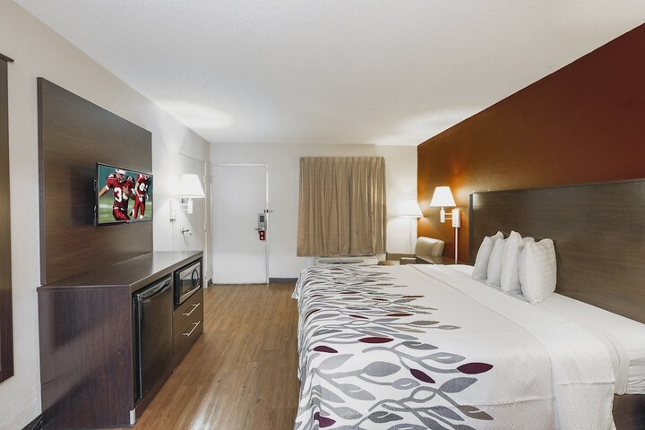 Room 20 of 33