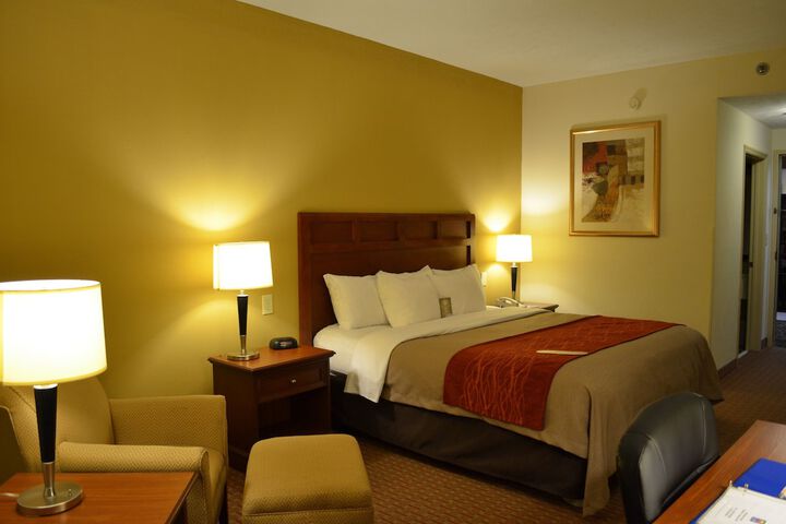 Room 25 of 37