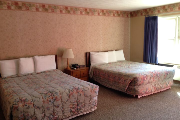 Room 13 of 23