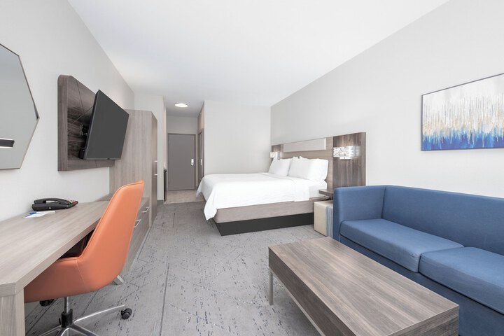 Room 13 of 45