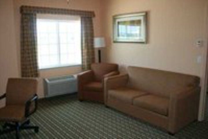 Suite 28 of 100