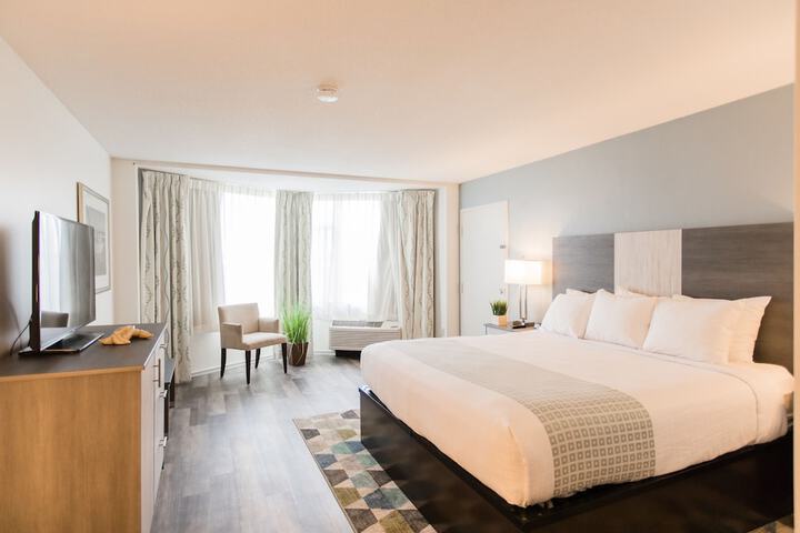 Sea Crest Beach Resort