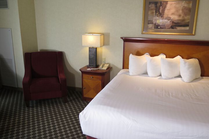 Room 8 of 36