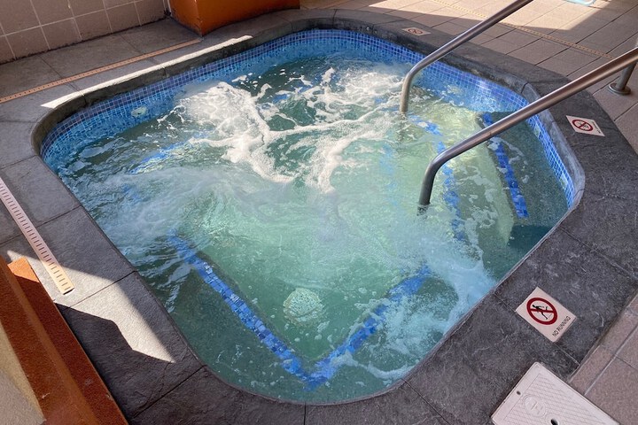 Spa 41 of 48