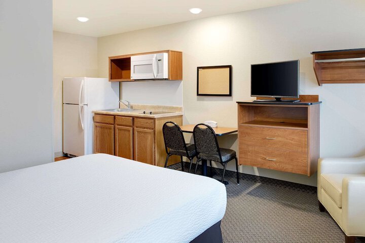 Room 12 of 26