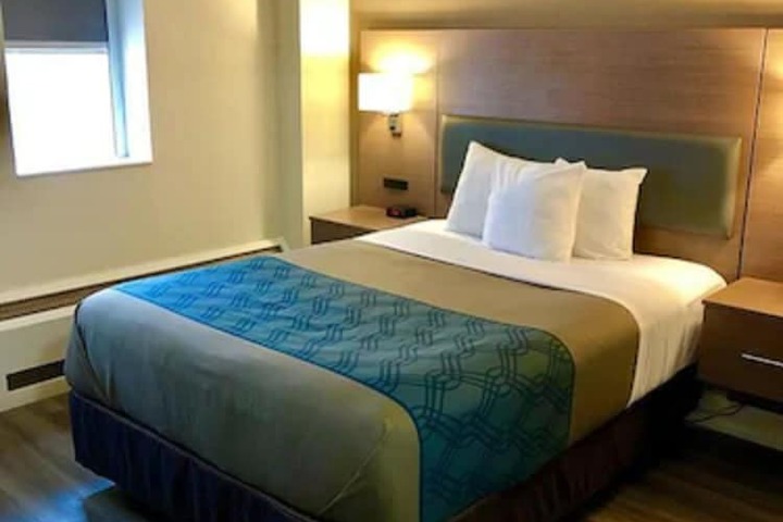 Room 15 of 40