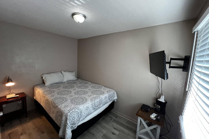 The 409 Bolivar Beach Hotel