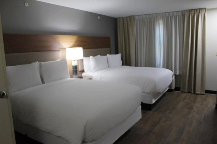 Room 15 of 48