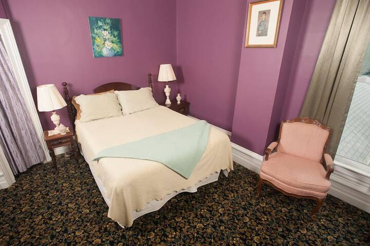 Room 15 of 52