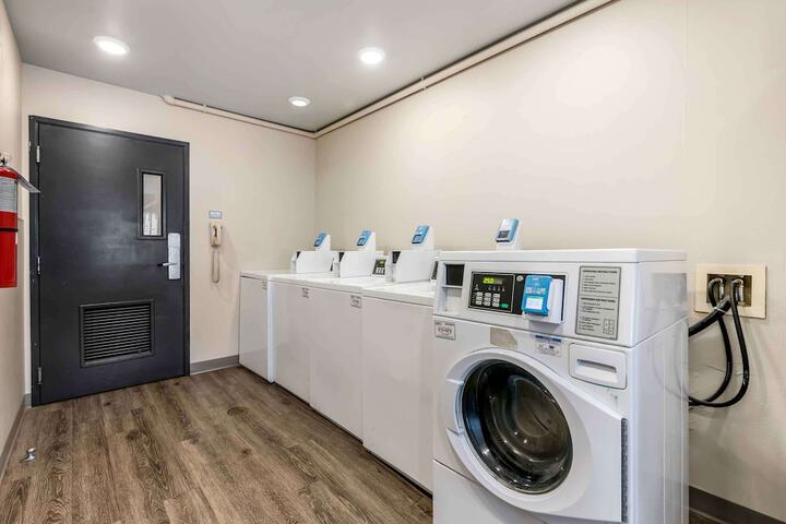 Extended Stay America Select Suites - Orlando - East