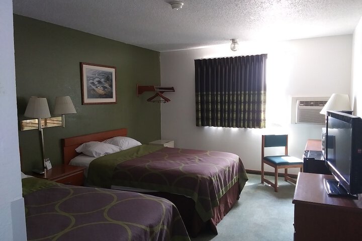 Room 19 of 25
