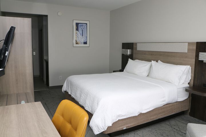 Holiday Inn Express & Suites Albermarle by IHG