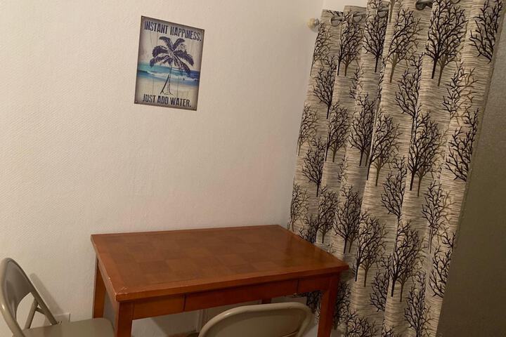Room 34 of 41