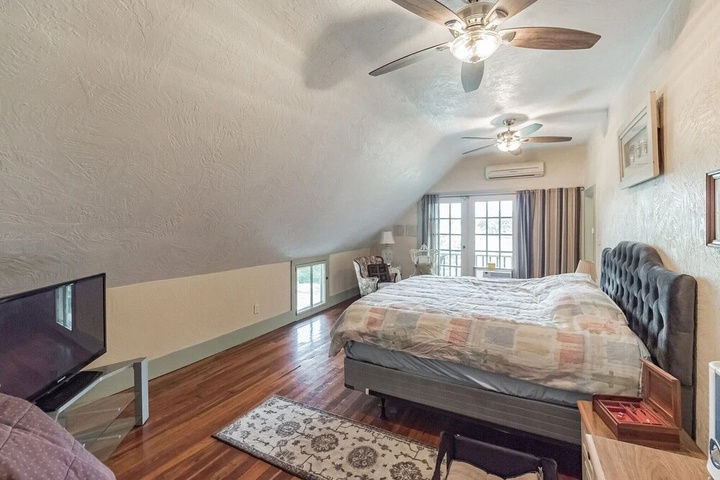 West Stella Lake House With Outdoor Pool Table & Fireplace 3 Bedroom Residence by Redawning