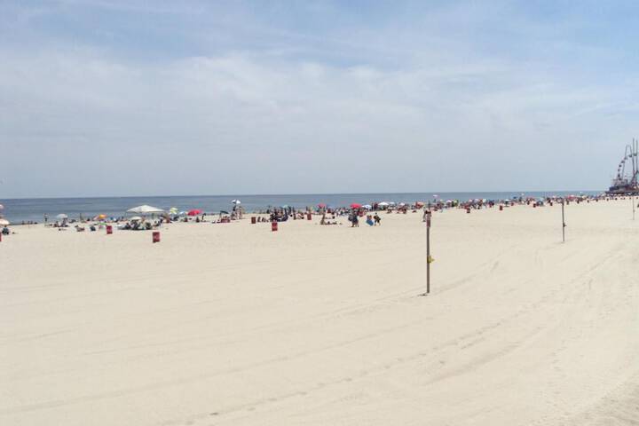 Beach 28 of 36