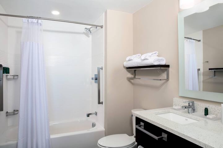 Room 32 of 55