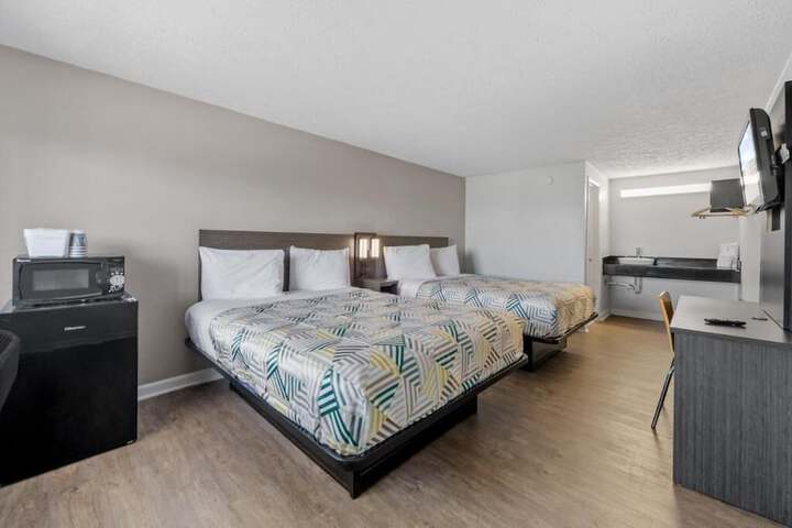 Room 16 of 35