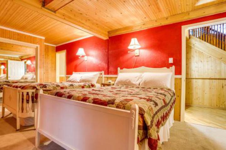 Red Stone Cabin
