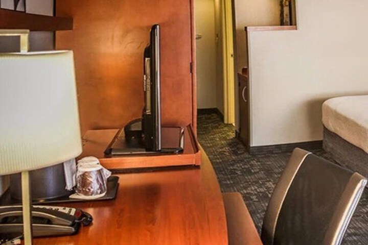 Room 20 of 40