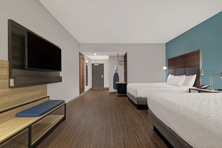 Room 26 of 31