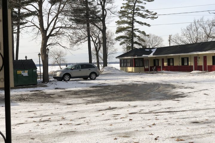 Sun N Snow Hotel