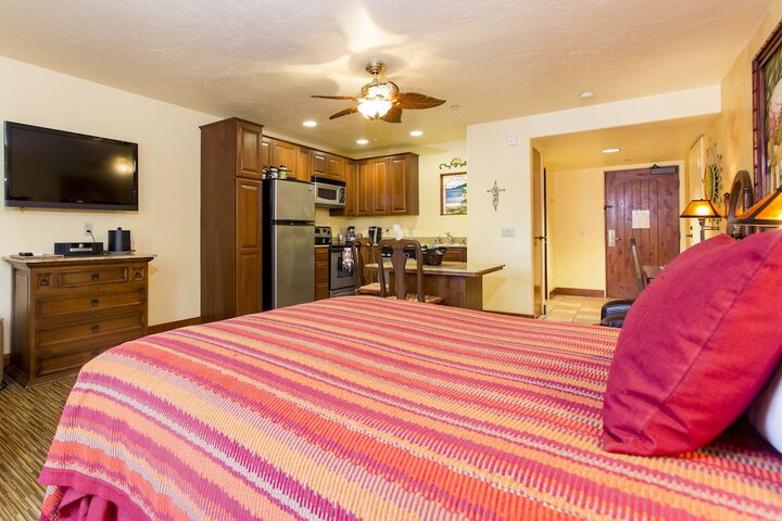 Room 17 of 30