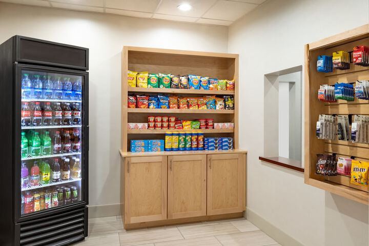 Holiday Inn Express Hotel and Suites of Opelika / Auburn by IHG