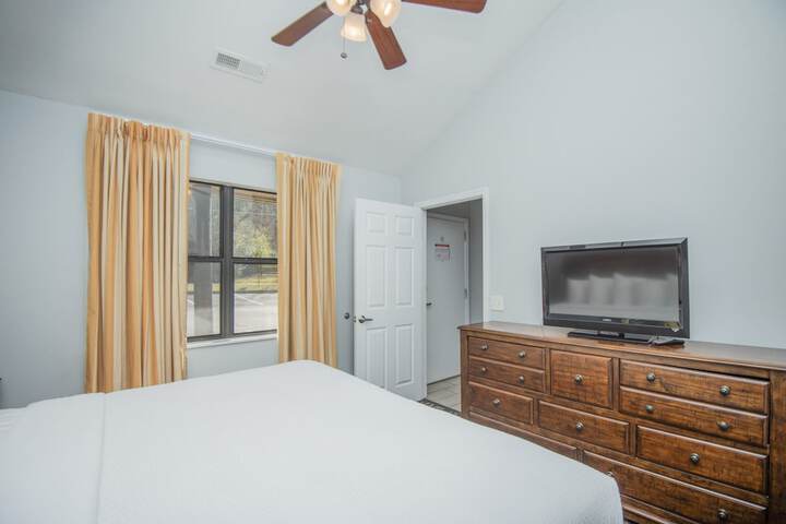 Room 228 of 345