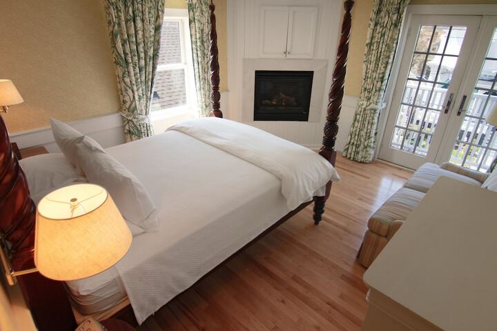 Anchor Inn Beach House