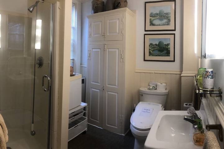 Room 20 of 38