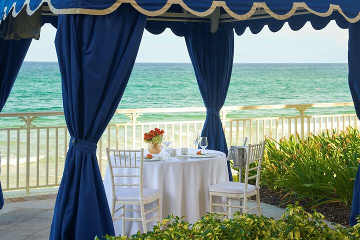Dining 74 of 101