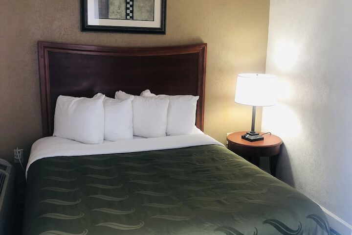 Room 20 of 46