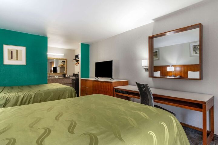 Room 21 of 30