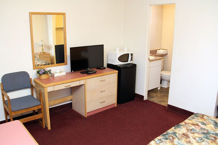 Room 21 of 28