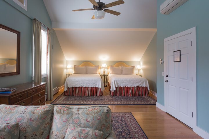 Room 25 of 48