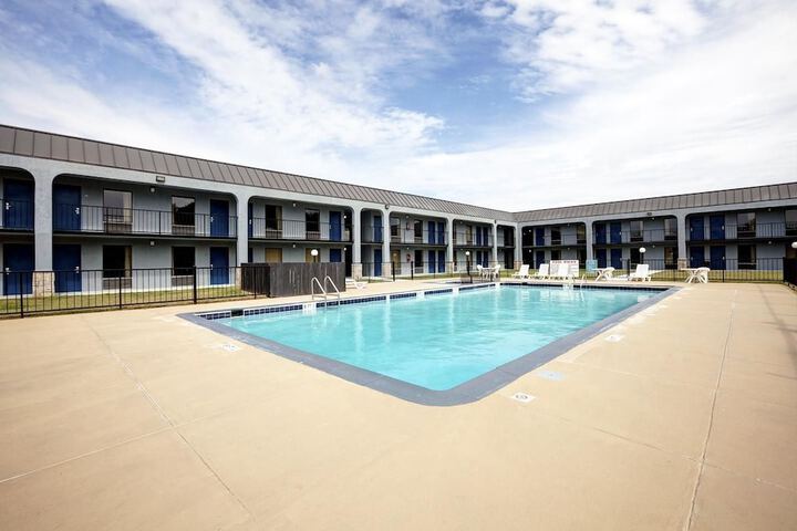 Pool 3 of 13
