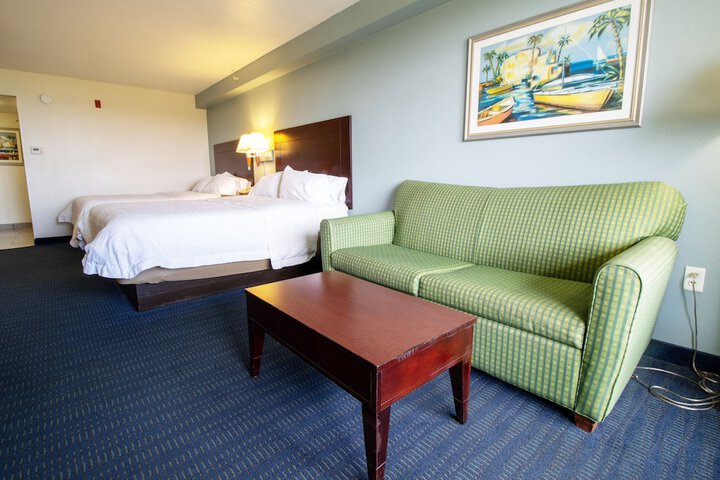 Room 25 of 61
