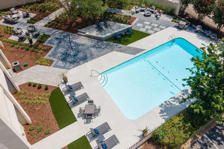 Pool 7 of 32