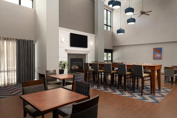 Hampton Inn & Suites Concord / Charlotte