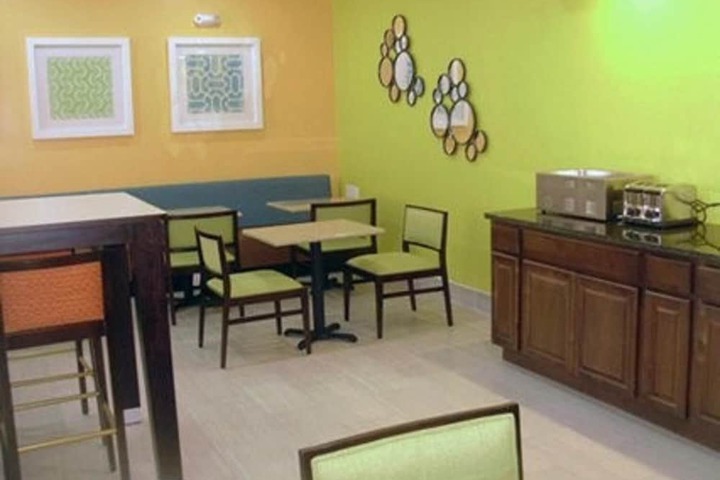 Econo Lodge