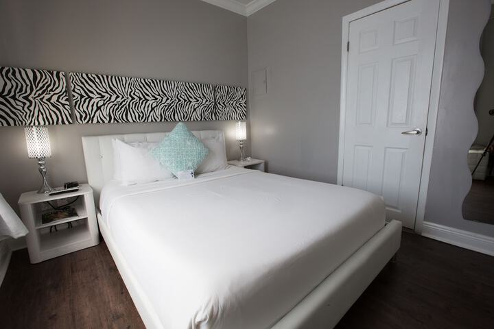 Room 34 of 43