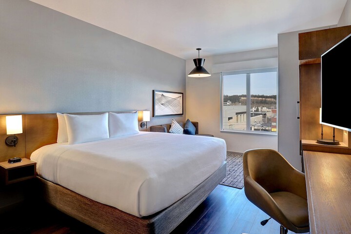 Room 26 of 45