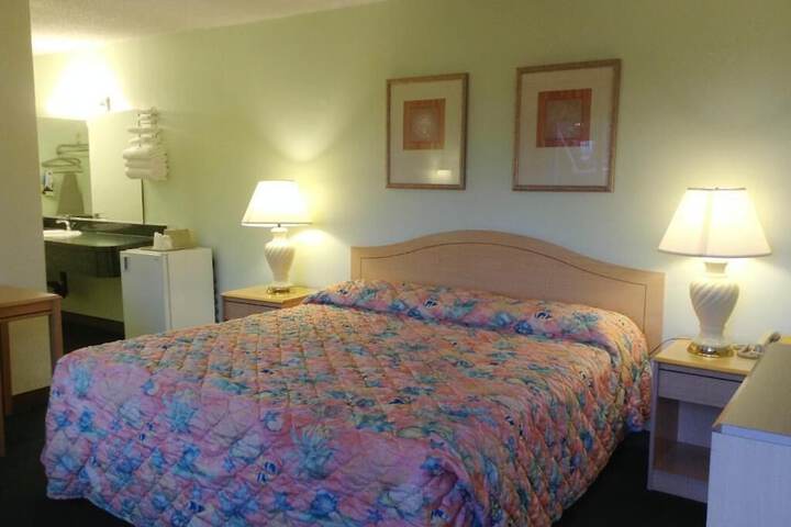 Room 17 of 21