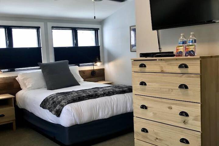 Room 34 of 64