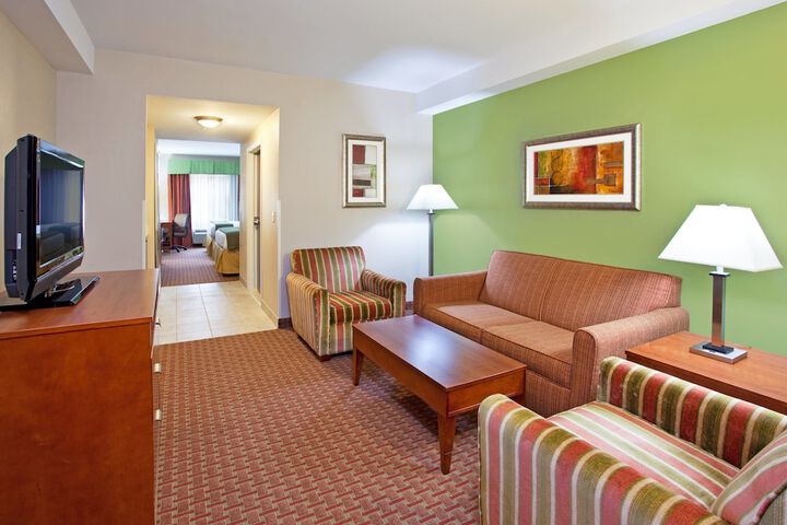 Room 11 of 41