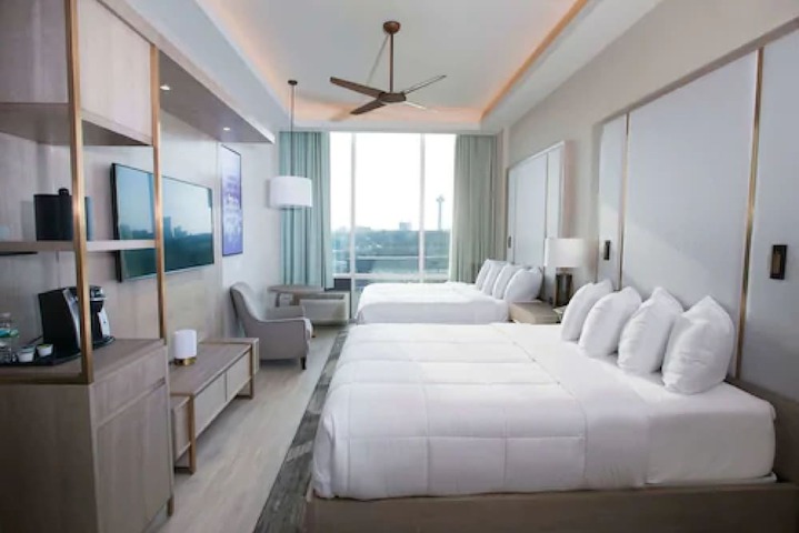 Room 36 of 59